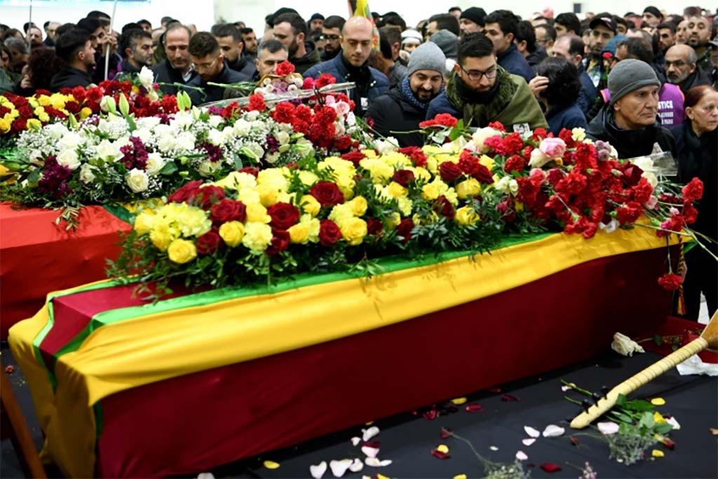 Funérailles de «colère» pour les trois Kurdes tués à Paris