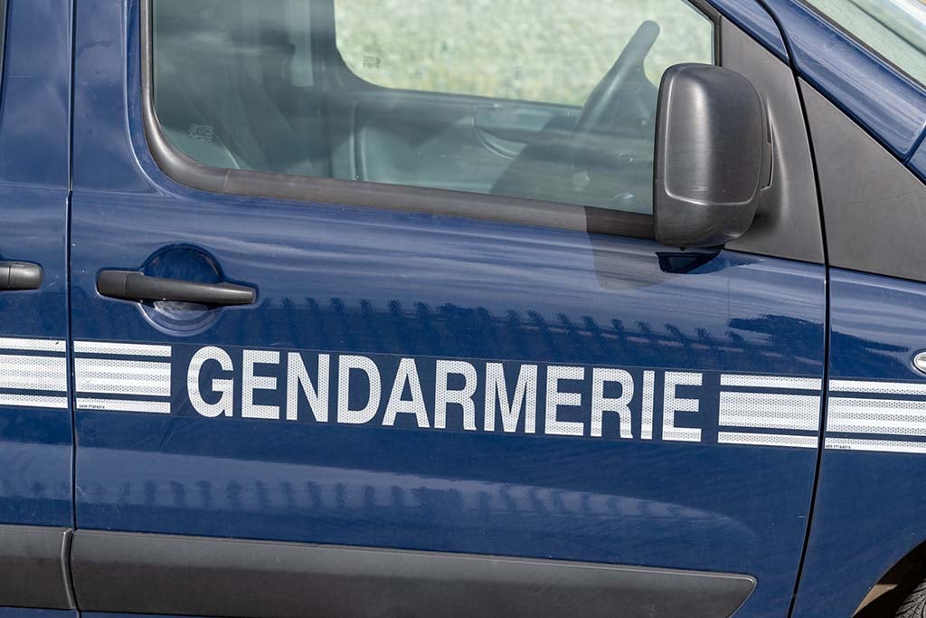 Une femme de 90 ans tuée à coups de couteau près de Toulouse, son fils interpellé