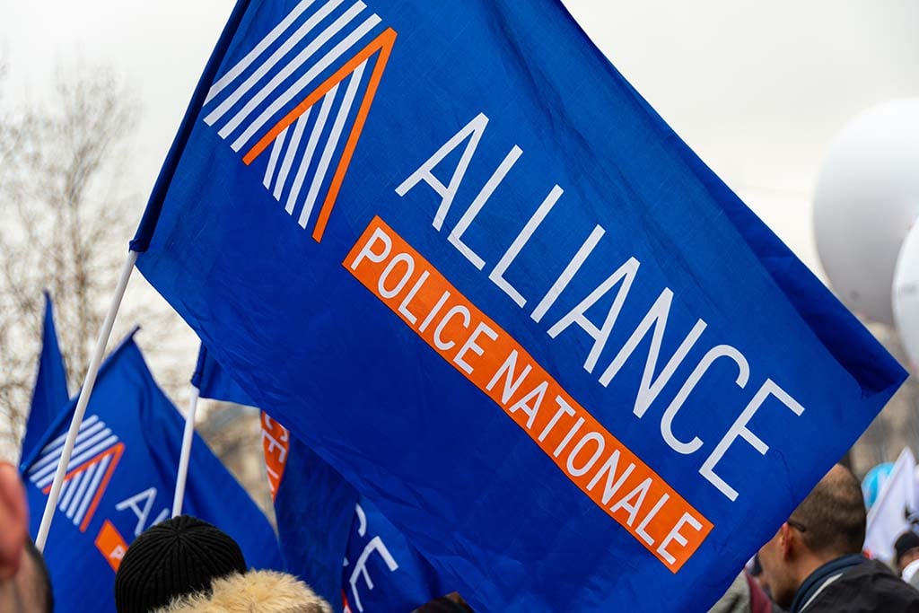 Adolescent tué à Nanterre : le syndicat Alliance estime que Macron a «bafoué la séparation des pouvoirs»