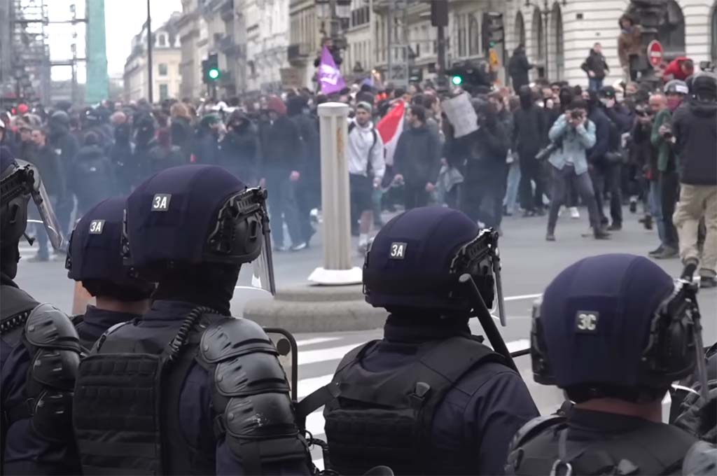 Retraites : Un cheminot éborgné lors de la manifestation du 23 mars à Paris