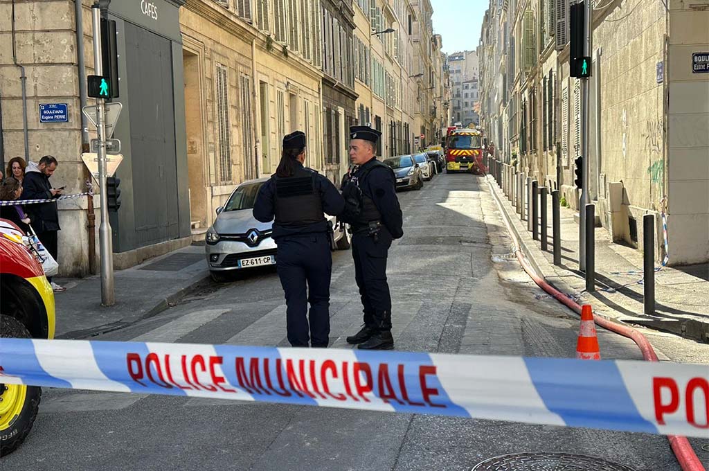 Immeuble effondré à Marseille : «Huit personnes ne répondent pas aux appels» indique la procureure