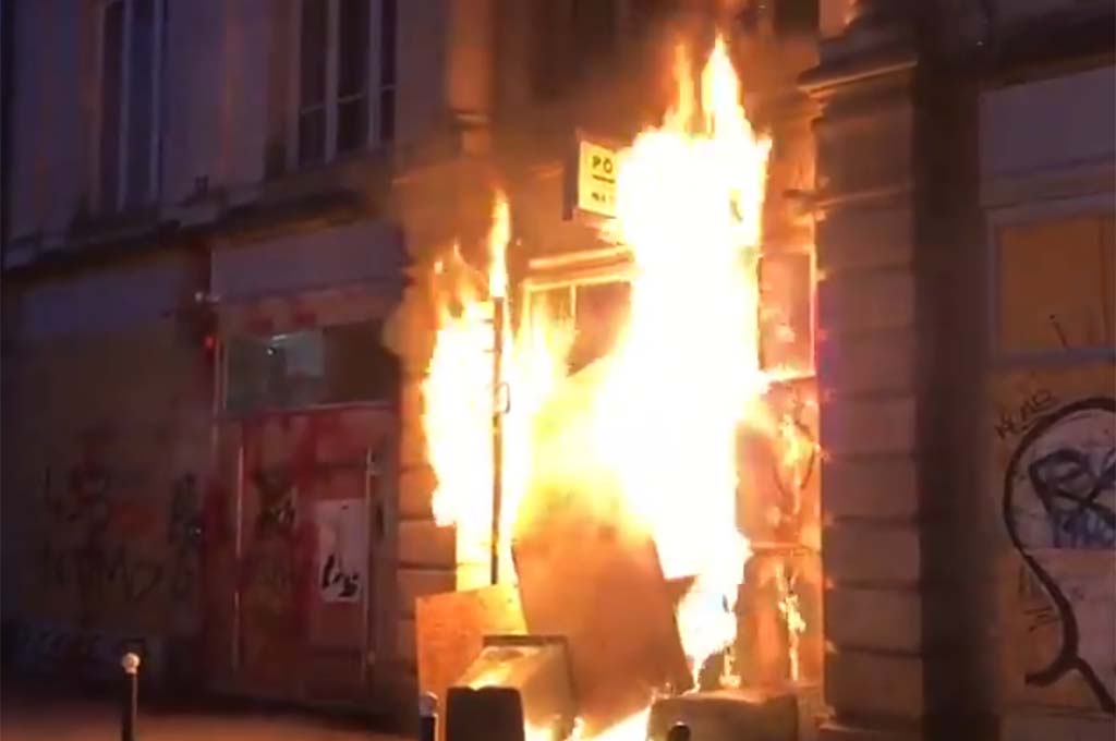 Réforme des retraites : un commissariat de police incendié à Rennes