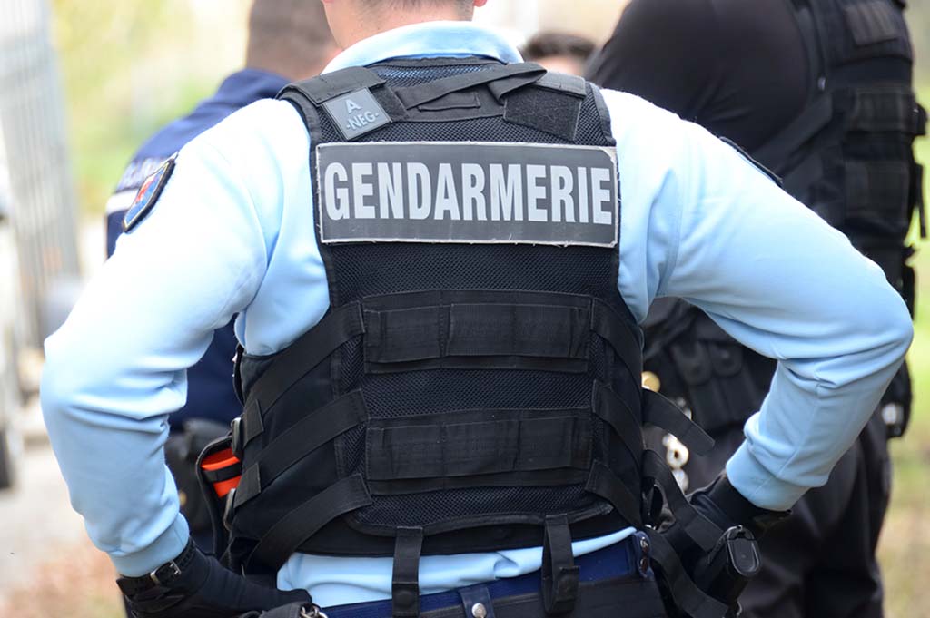 Tarn-et-Garonne : Un homme armé d'un couteau blessé par balle par un gendarme lors d'une intervention