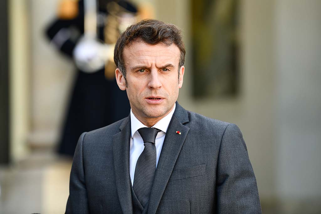 Emmanuel Macron demande aux préfets d'examiner le fichier des radicalisés expulsables