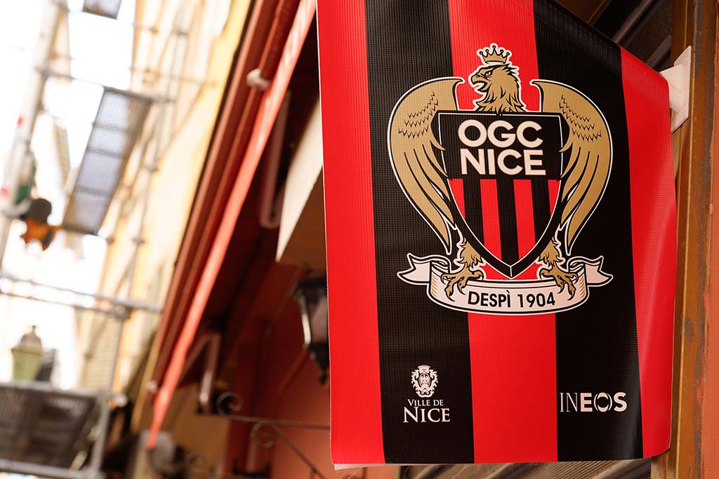 Un joueur professionnel de l'OGC Nice menace de se suicider en se jetant d’un viaduc