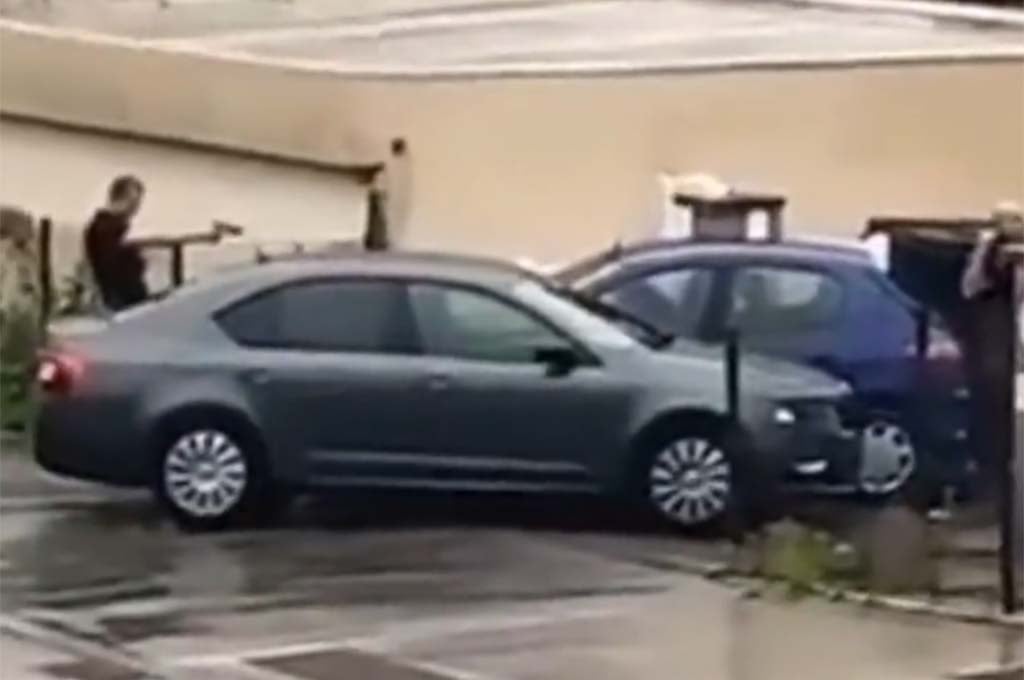 Sochaux : Un policier tire pour stopper un chauffard alors que son collègue est coincé sous la voiture