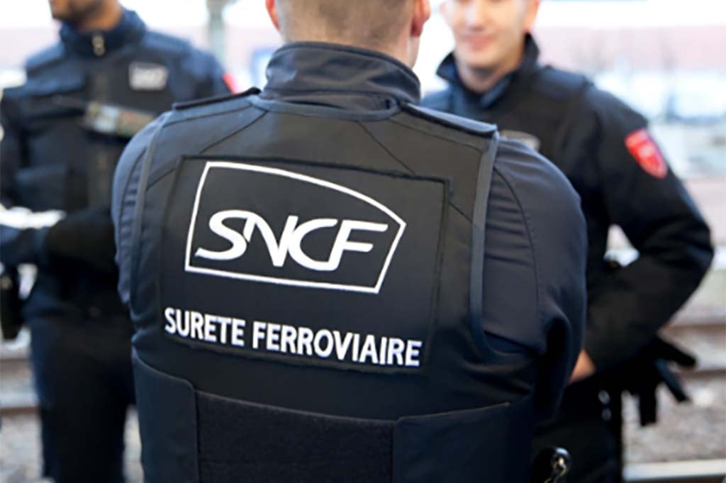 Paris : Un homme tente de se saisir de l'arme d'un agent de la sûreté ferroviaire gare de Lyon