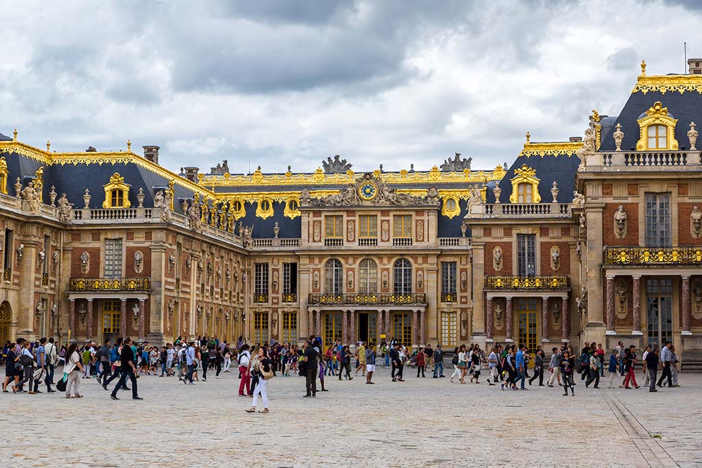 Le château de Versailles évacué suite à une alerte à la bombe