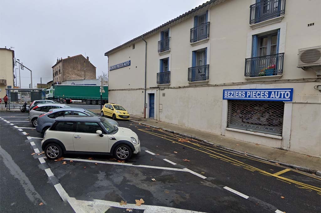 Béziers : Un bébé de 3 mois découvert entre deux voitures sur un parking en pleine nuit