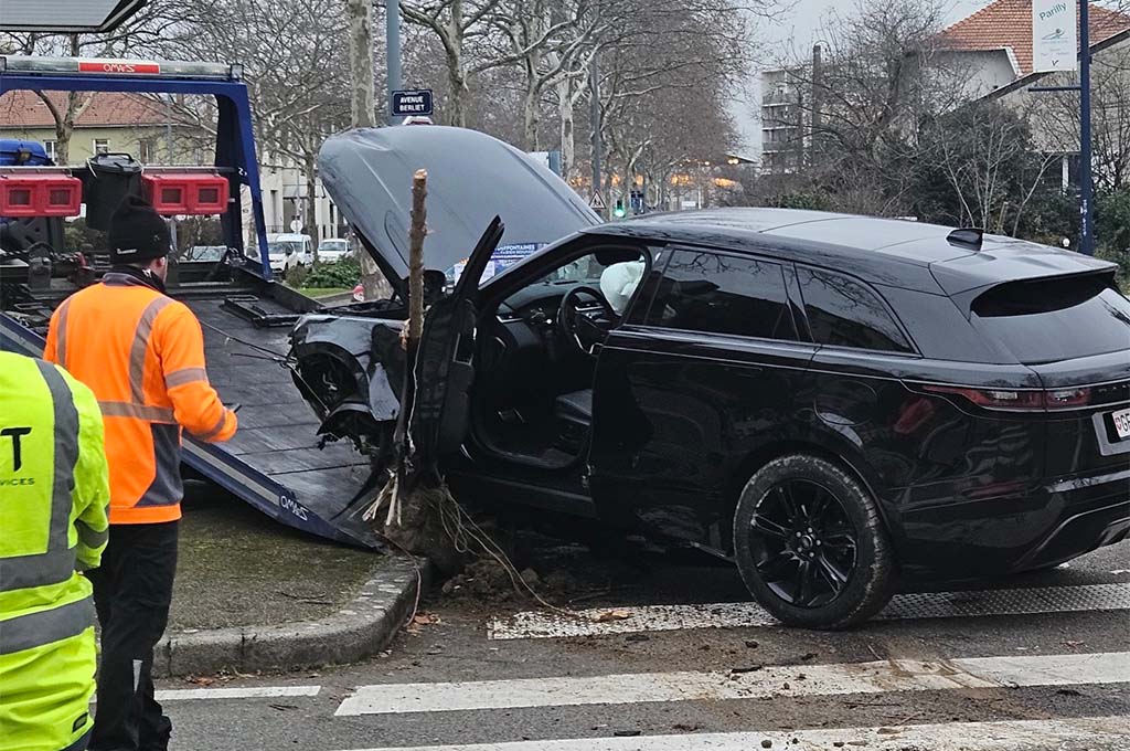 Refus d'obtempérer à Lyon : le chauffard interpellé après une sortie de route à Vénissieux