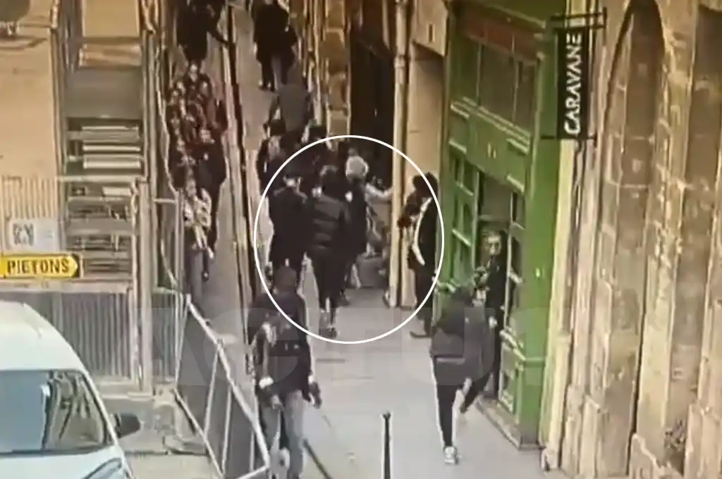 Paris : Un adolescent de 16 ans roué de coups et frappé au marteau par un groupe d'agresseurs