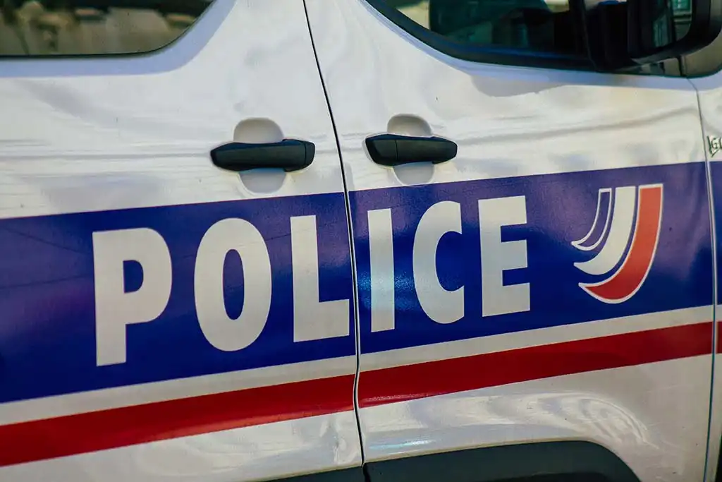 Loire-Atlantique : Un homme poignardé à mort en pleine rue au Pouliguen, un suspect interpellé