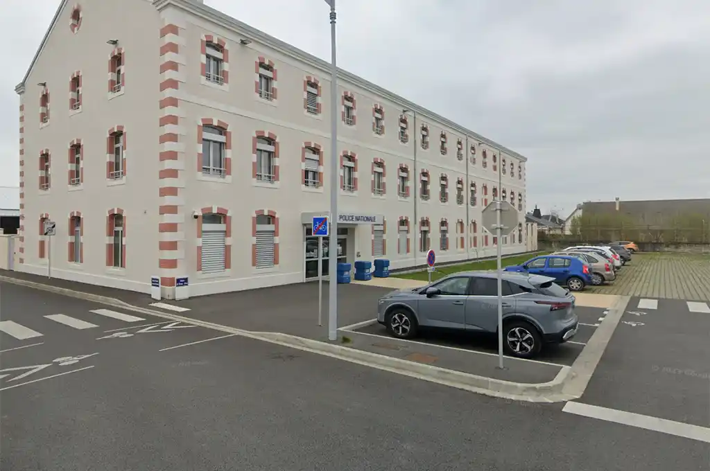 Châtellerault : Des policiers visés par une enquête pour agression sexuelle suite à une fouille