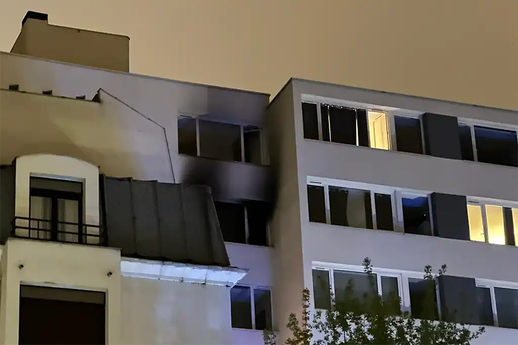Incendie rue de Charonne à Paris : deux des trois corps présentent une plaie par balle