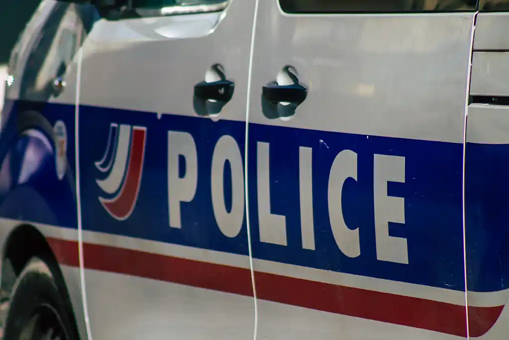 Jet de grenade à Aubervilliers : trois suspects, l'un mineur, mis en examen et écroués