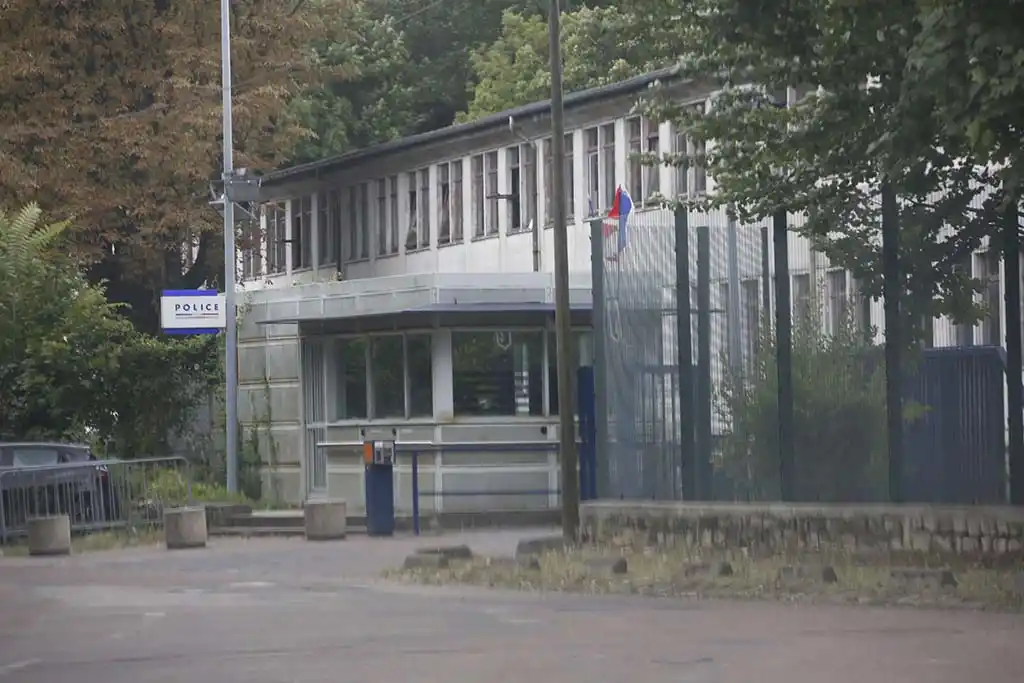 Paris : Quatorze personnes s'échappent du centre de rétention administrative de Vincennes