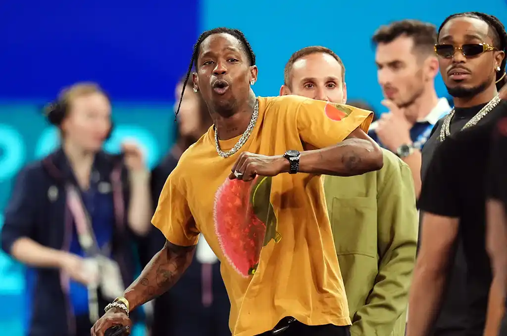 Le rappeur américain Travis Scott interpellé pour des violences dans un hôtel à Paris