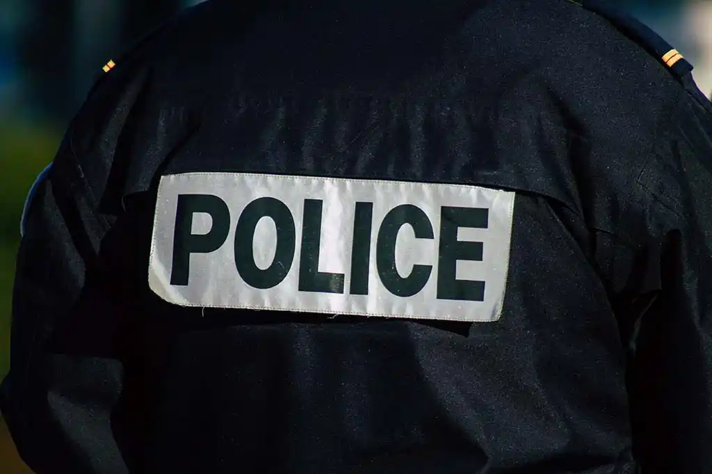 Chenôve : Un jeune homme de 23 ans grièvement blessé par balle, un suspect interpellé