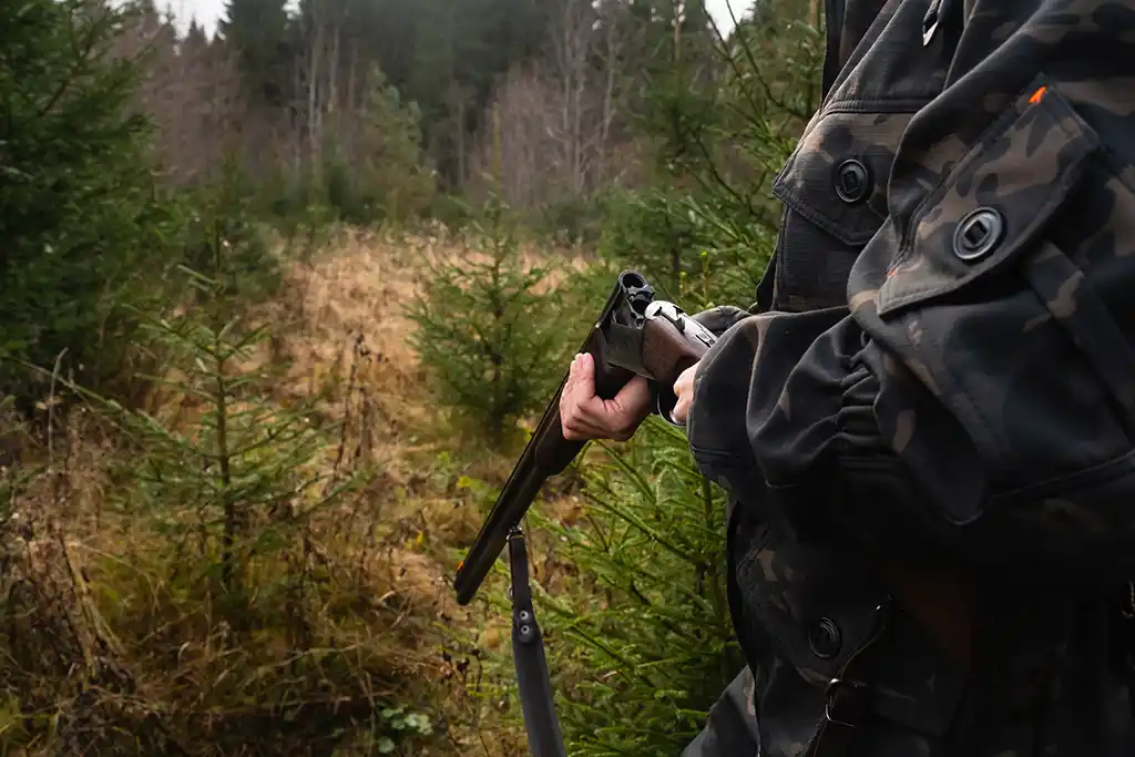 Puy-de-Dôme : Un enfant de 4 ans blesse grièvement son père avec un fusil de chasse