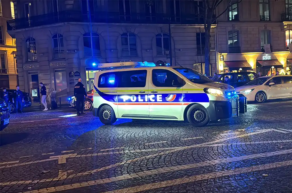 Cycliste tué à Paris : une enquête ouverte pour meurtre, ce que l'on sait du drame