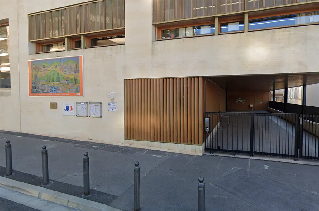 Marseille : Armés d'un couteau, ils s'introduisent dans une école primaire et volent des affaires