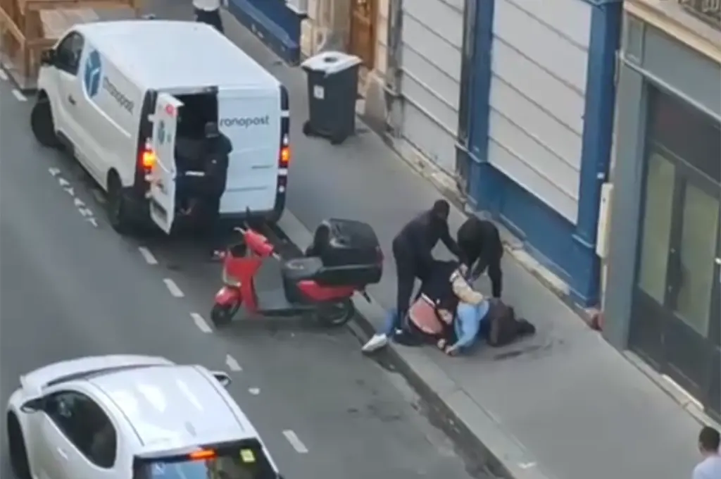 Paris : Un homme et une jeune femme échappent à un enlèvement en pleine rue
