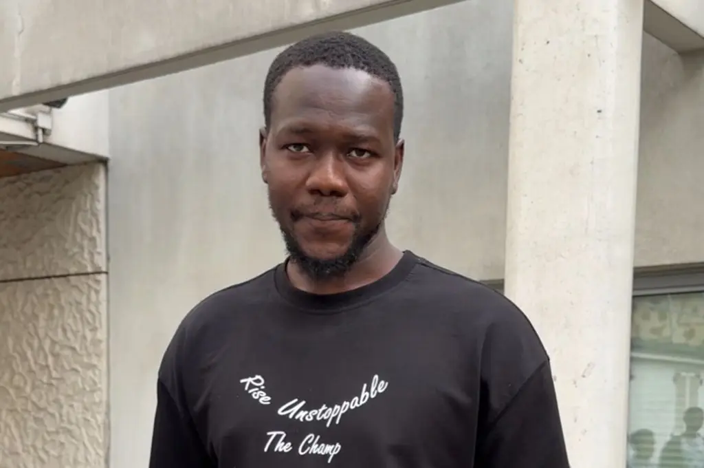 Fousseynou Cissé, qui a sauvé une famille d'un incendie à Paris, va être décoré pour acte de courage