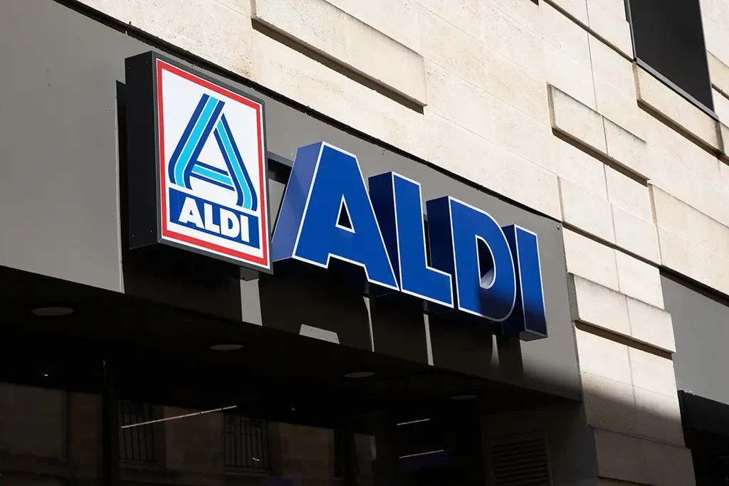 Paris : Braquage dans un supermarché Aldi, des employées ligotées et séquestrées dans le sous-sol