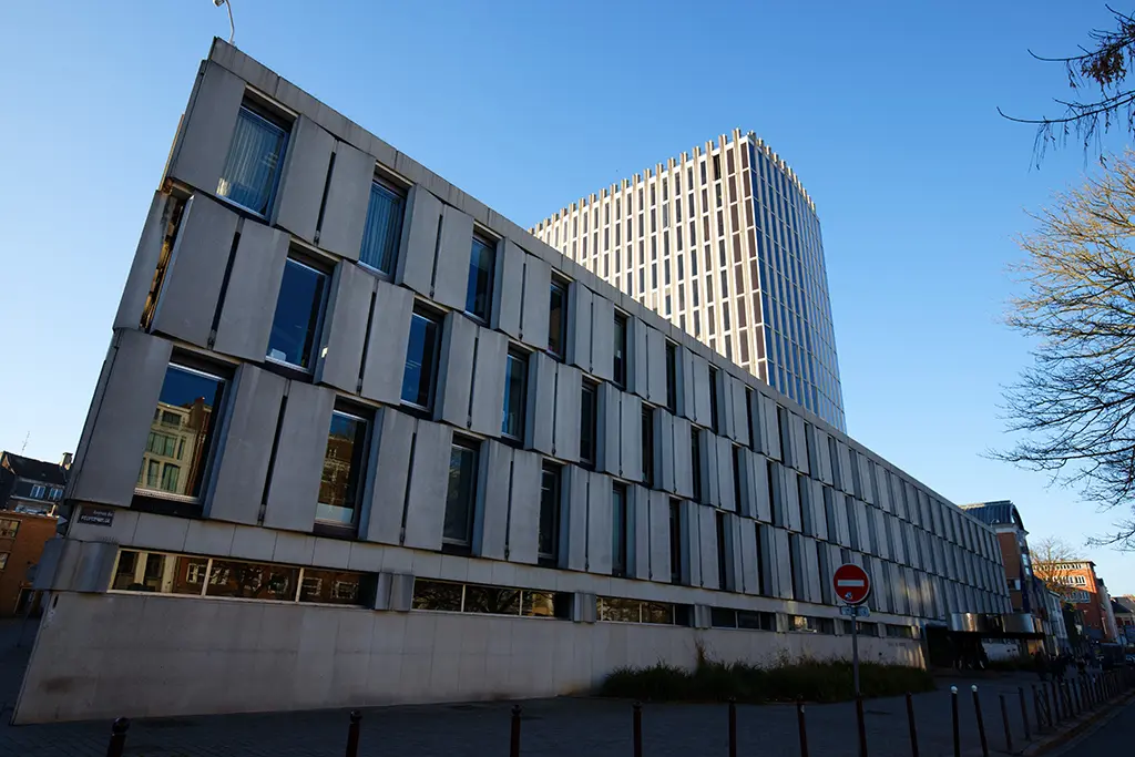 Policier roué de coups à Tourcoing : cinq suspects mis en examen dont deux écroués