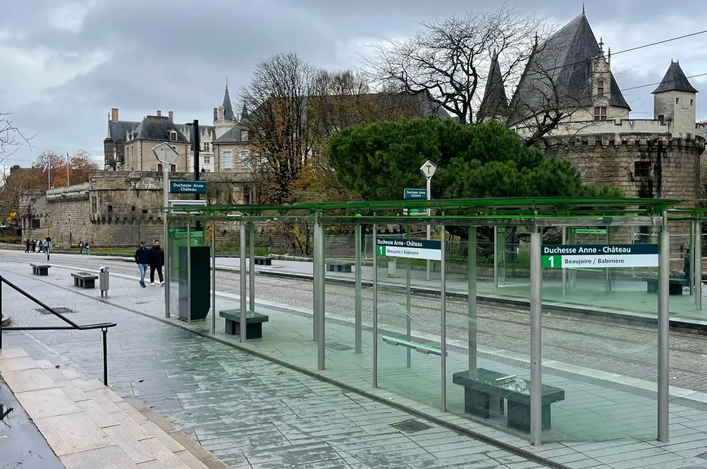 Nantes : Trois agents de l'unité des transports agressés par six personnes après leur service