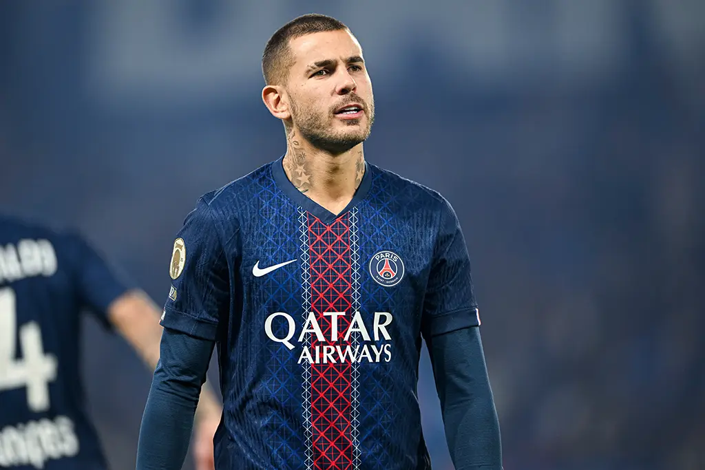 Le joueur du PSG Lucas Hernandez et sa compagne visés par une plainte pour traite d'êtres humains