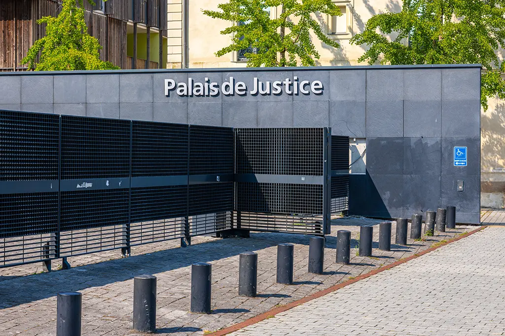 Mort d'Aboubacar Fofana à Nantes : un ex-policier condamné à sept ans de prison ferme et écroué