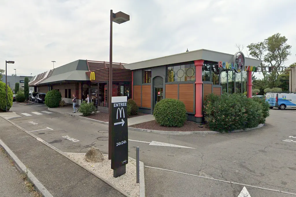 Un commando armé enlève un homme au drive d'un McDonald's d'Avignon : les ravisseurs se seraient trompés de cible