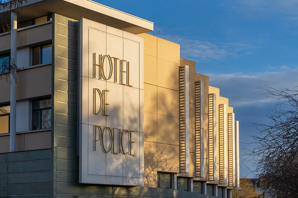 Montpellier : Un policier de 40 ans se suicide avec son arme de service sur le parking du commissariat