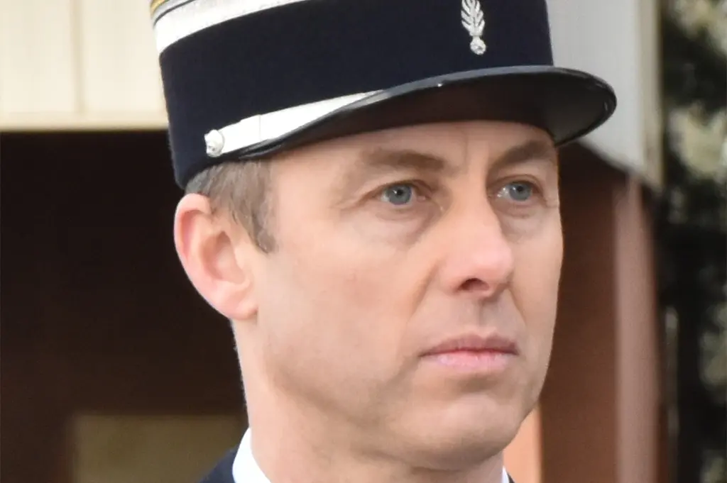 «Arnaud n'est pas allé mourir, il est allé se battre» : la tribune du frère du colonel Beltrame, huit ans après Trèbes