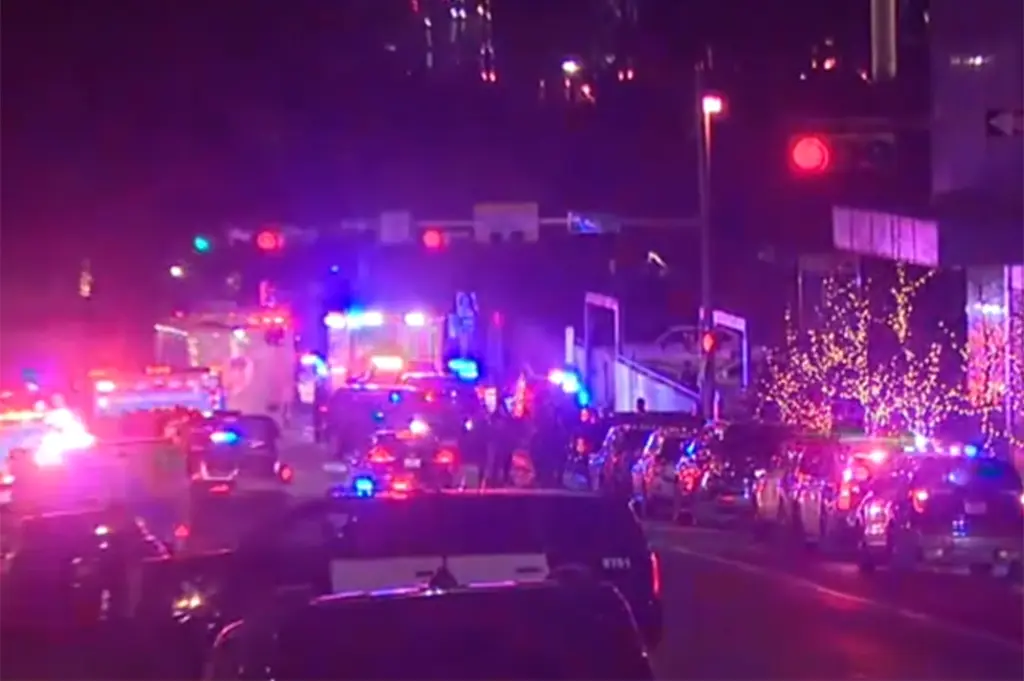 Fusillade à Austin : trois morts et quatorze blessés devant un bar, la piste terroriste envisagée par le FBI