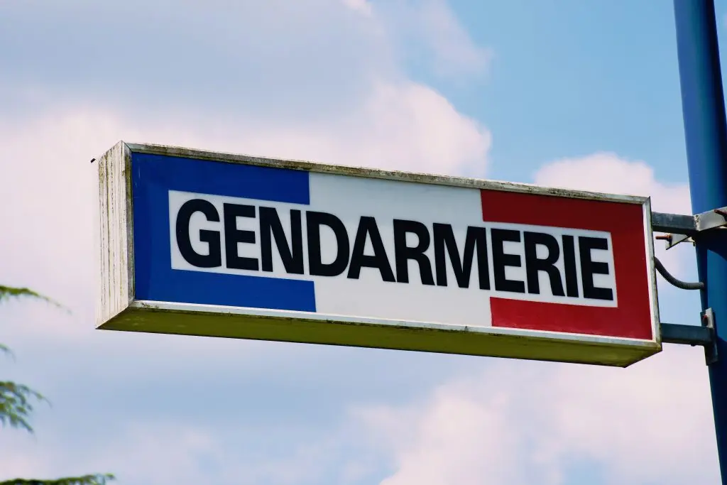 Narbonne : Une gendarme de 39 ans retrouvée morte dans sa caserne