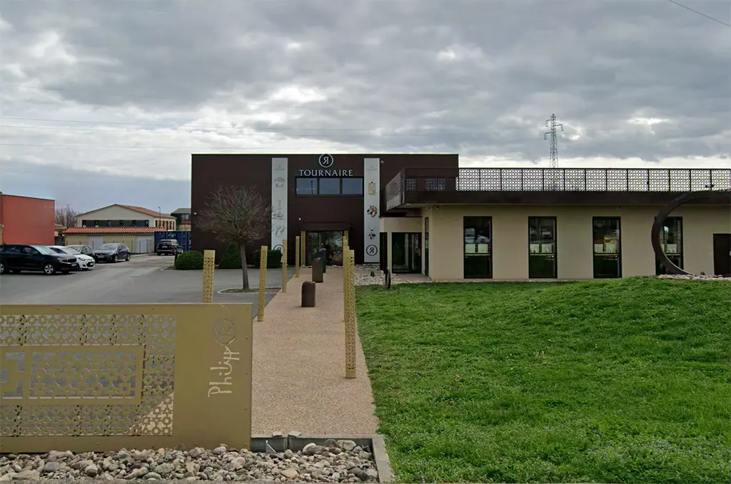 Savigneux : Quatre braqueurs munis de haches attaquent la bijouterie Tournaire, le préjudice dépasserait le million d'euros