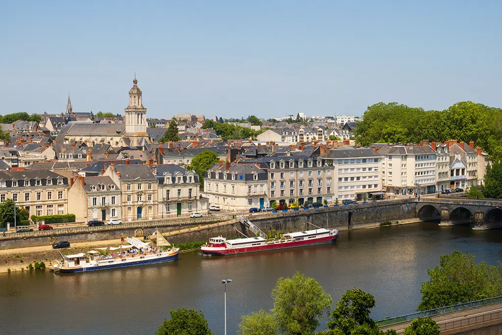 Angers : Le corps d'un bébé de quelques jours retrouvé dans la Maine, ce que l'on sait