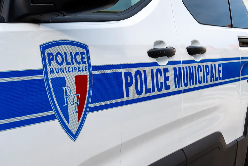 Montélimar : Le directeur de la police municipale, reconnu dans la rue et roué de coups, souffre de quatre fractures