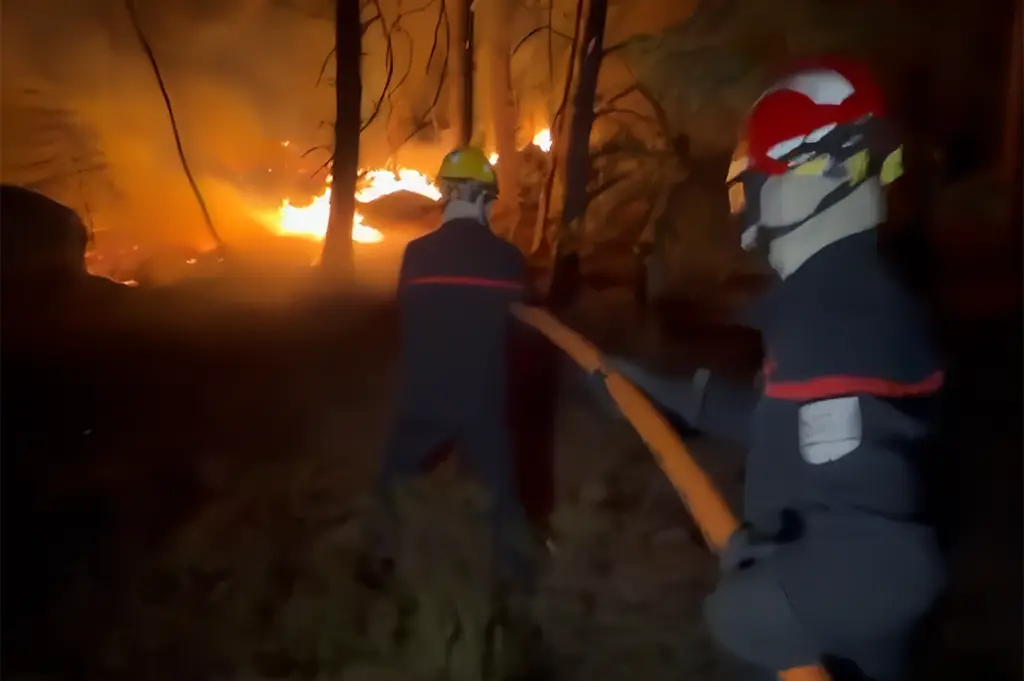 Fontainebleau : 800 hectares brûlés, 900 personnes évacuées, origine volontaire suspectée… Ce que l'on sait de l'incendie