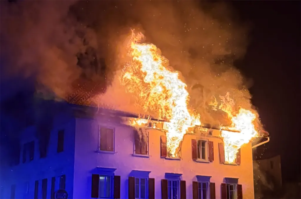 Suisse : Ce que l'on sait de l'incendie qui a détruit un immeuble et fait cinq disparus