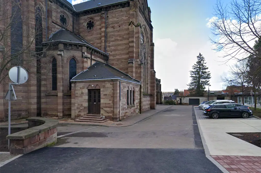 Forbach : Il entre dans une église en criant «Allah Akbar» et cherche le prêtre, un homme interpellé