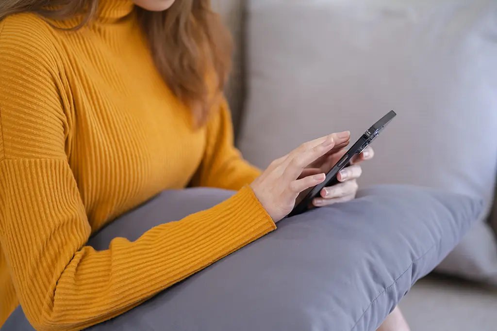 Envoi de «dick pics» non sollicitées : les députés votent la création d’un délit spécifique