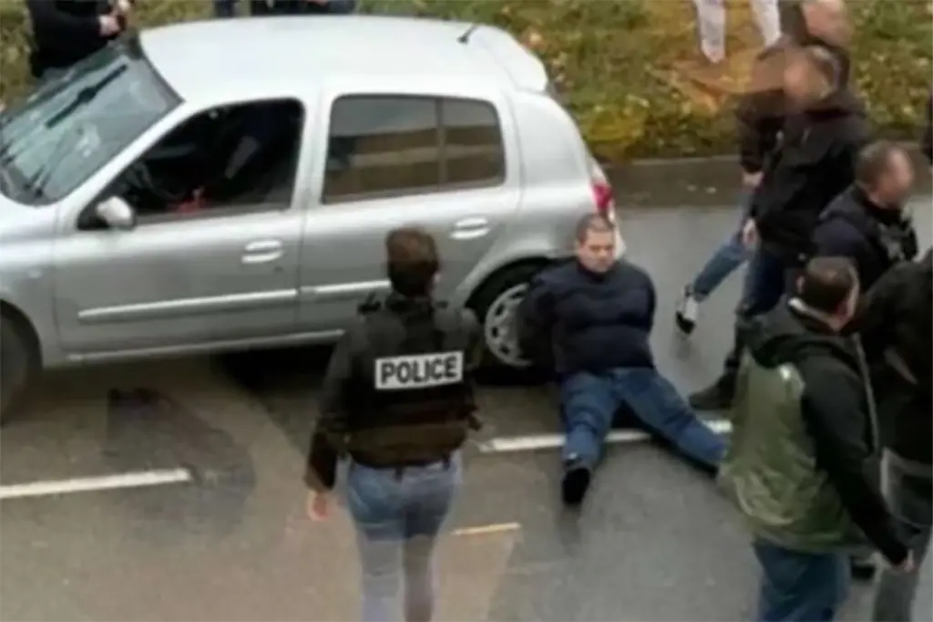 Attentat à Trappes : Interpellé pour des violences trois jours avant, le suspect était convoqué par la police le matin de l'attaque